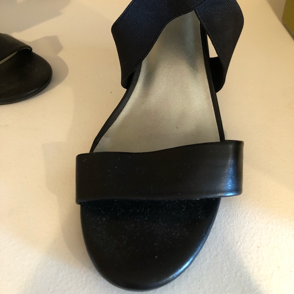 Black dress shoe